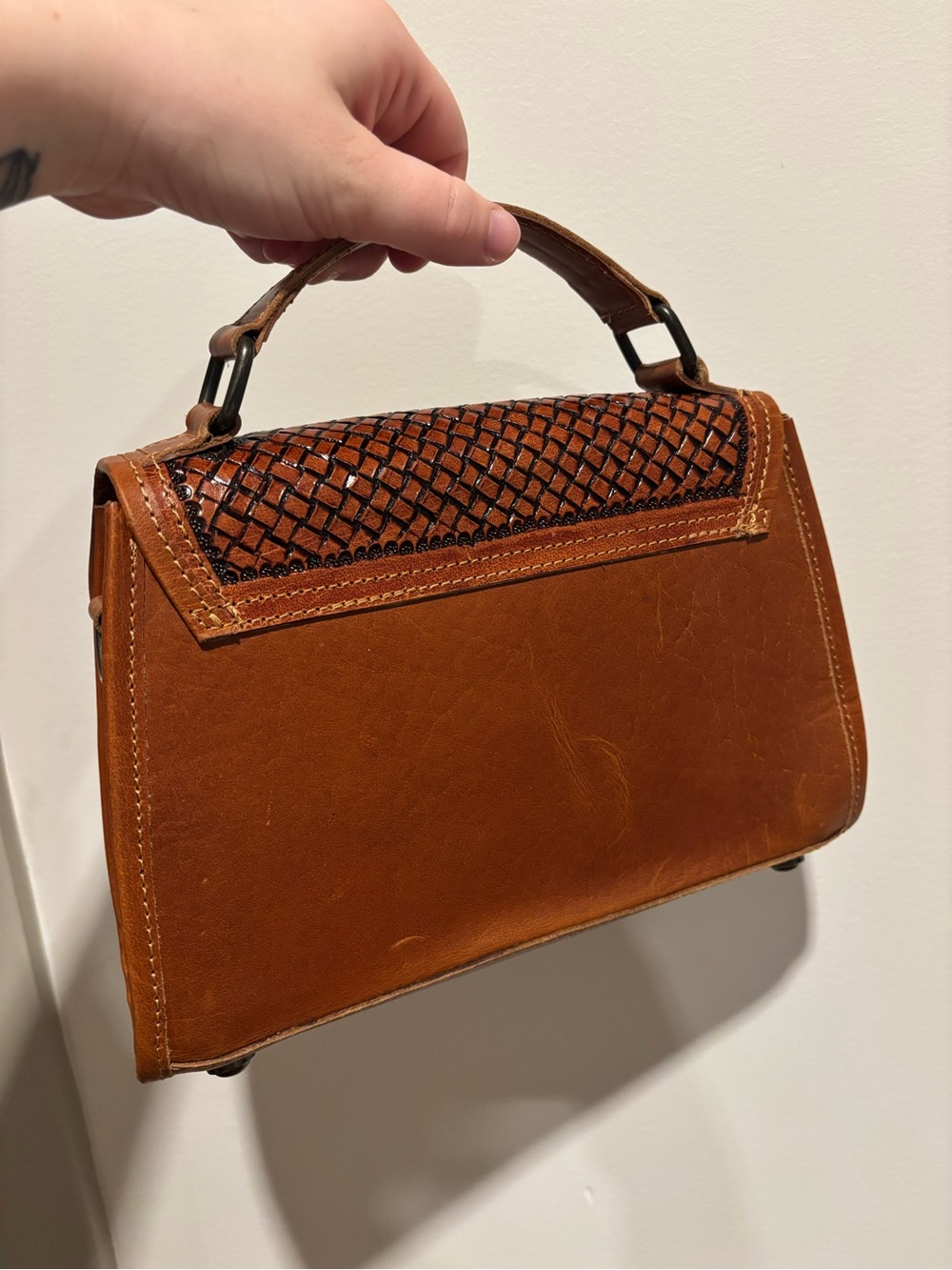 Western Linens Handcrafted Leather and Cow Hide Purse - Picture 3 of 7